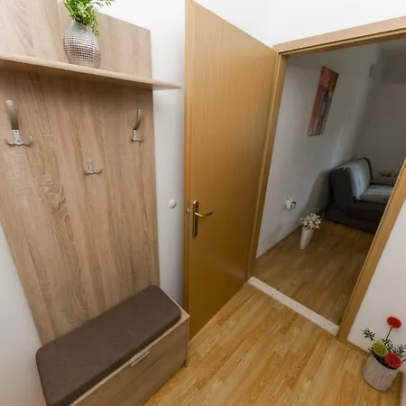 Jelena 2 Apartamento