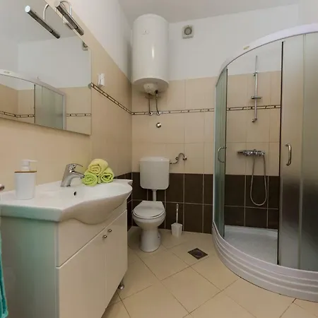Apartment Apartman Jelena 2 *