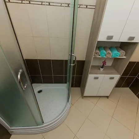Apartment Apartman Jelena 2 *
