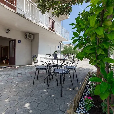 Apartman Jelena 2 Apartment